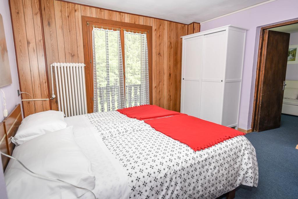 Hotel Genzianella Champoluc Exteriör bild