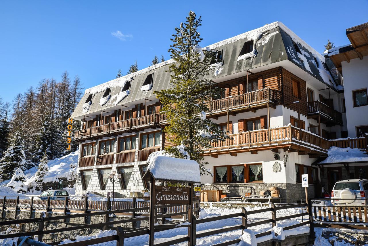 Hotel Genzianella Champoluc Exteriör bild
